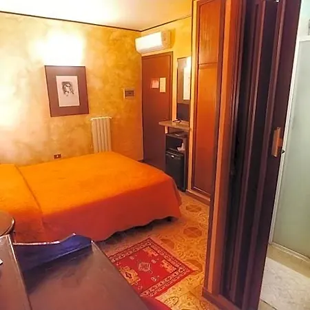 Hotel Centrale فندق فِتيربو