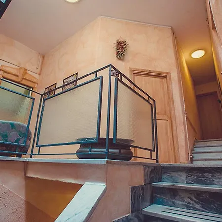 Hotel Centrale 비테르보