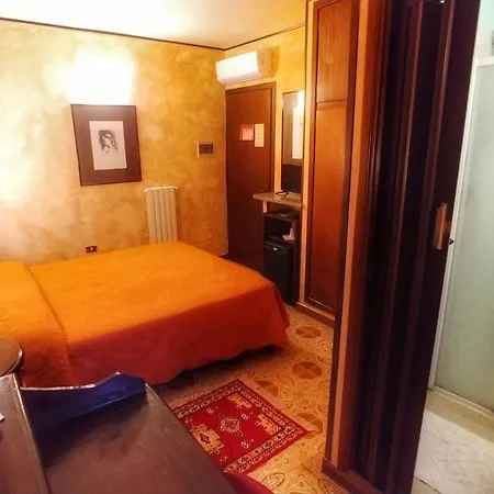 Hotel Centrale 호텔