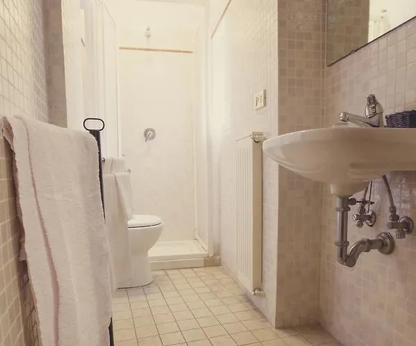 Hotel Centrale Ξενοδοχείο 2*